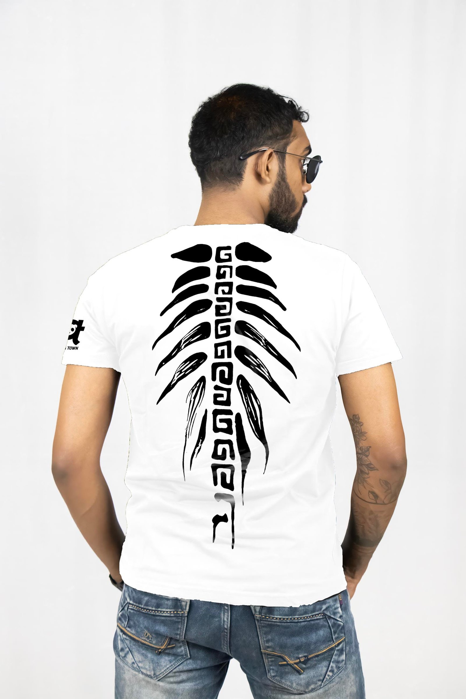 Black Desginer Graffiti Neck and Spine Design Printed T-Shirt Half Sleeve
